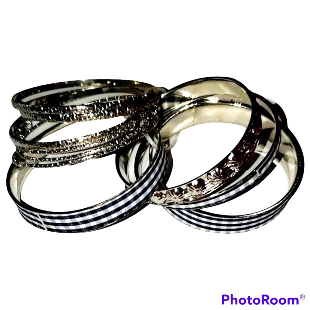 New 10 Bangle Bracelet Set Blue & White Checked and Silver-Tone Plaid